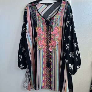 Beautiful blouse only 18